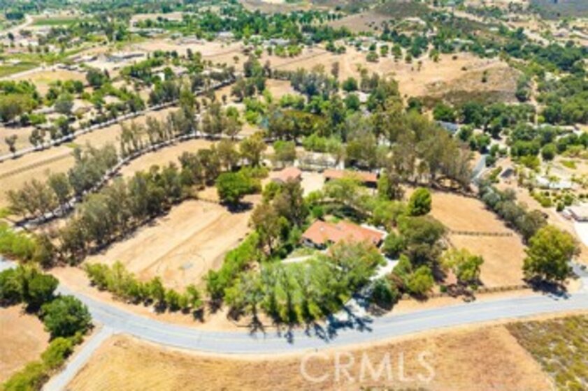 38785 Avenida Bonita Photo