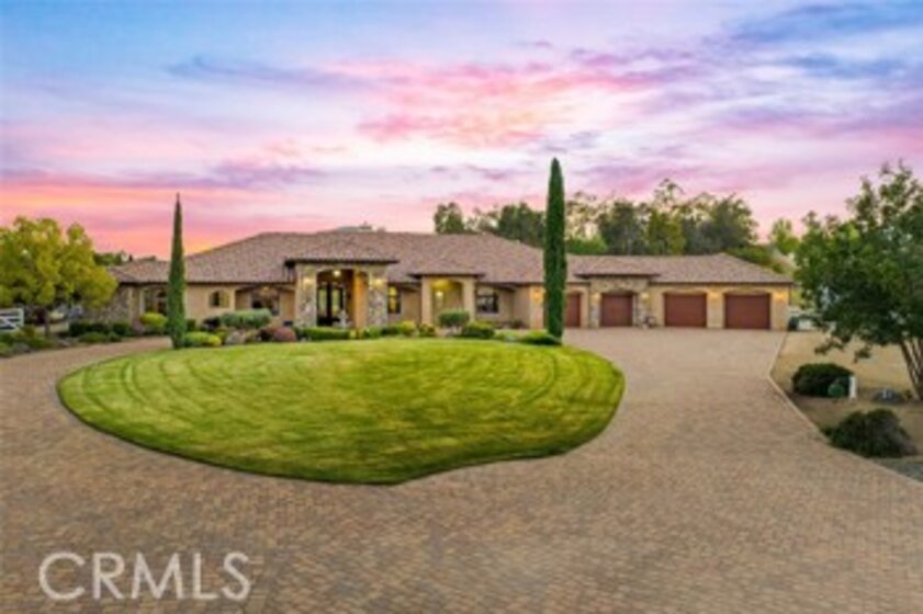 38623 Avenida De Felicidad Photo