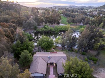 38875 Avenida Bonita Photo